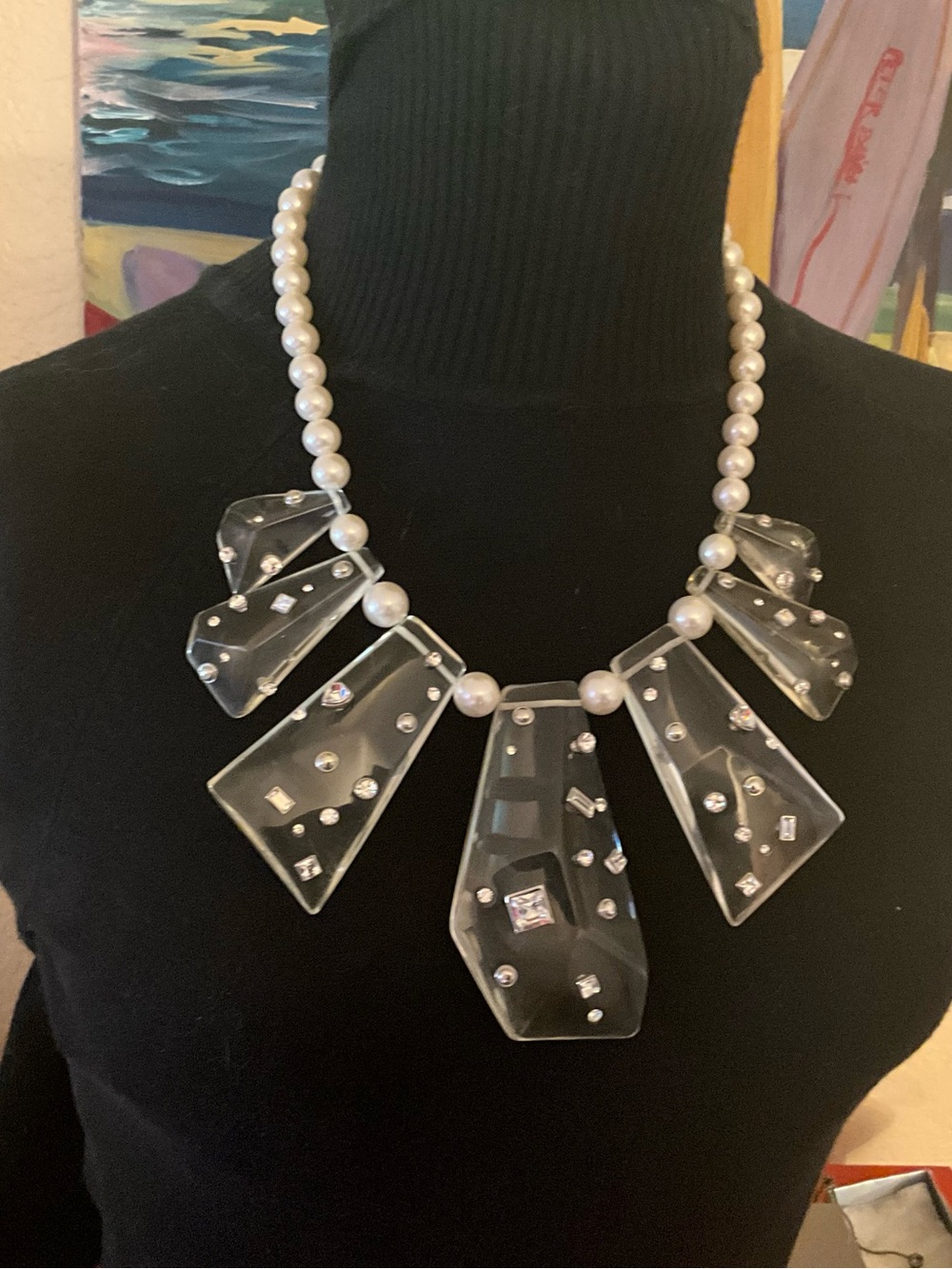 Pearl Bead Necklace with Clear Crystal Accent Panels